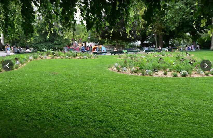 Chez Vous - Marguerite Et Emile Paris